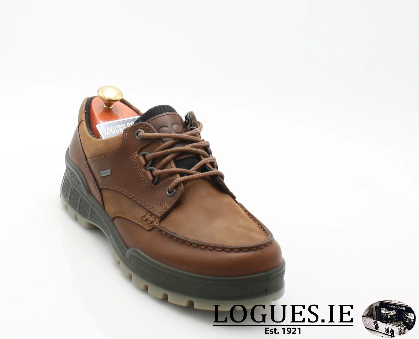 831714 ECCO TRACK 25  SHOES