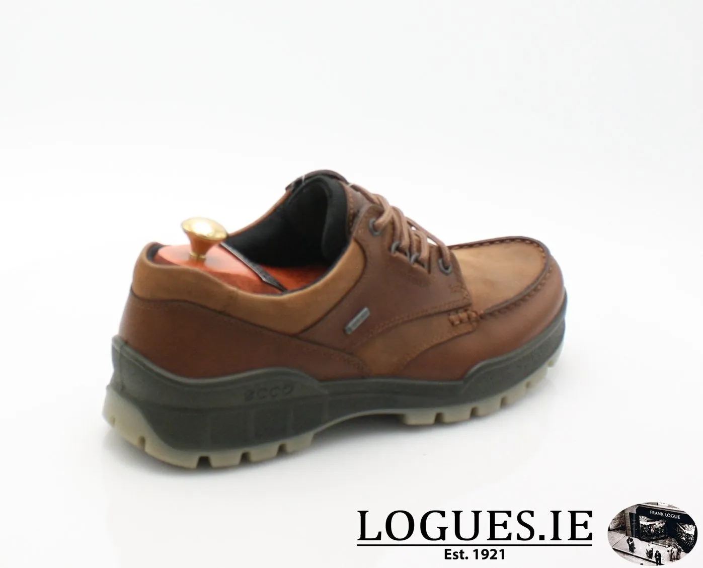 831714 ECCO TRACK 25  SHOES