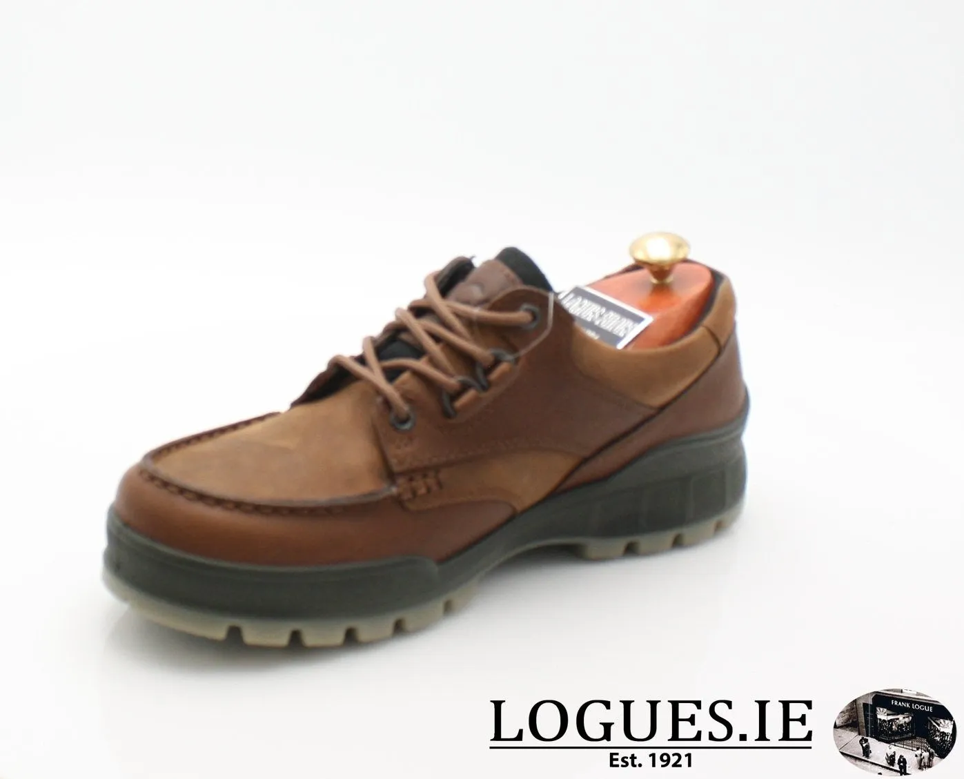 831714 ECCO TRACK 25  SHOES
