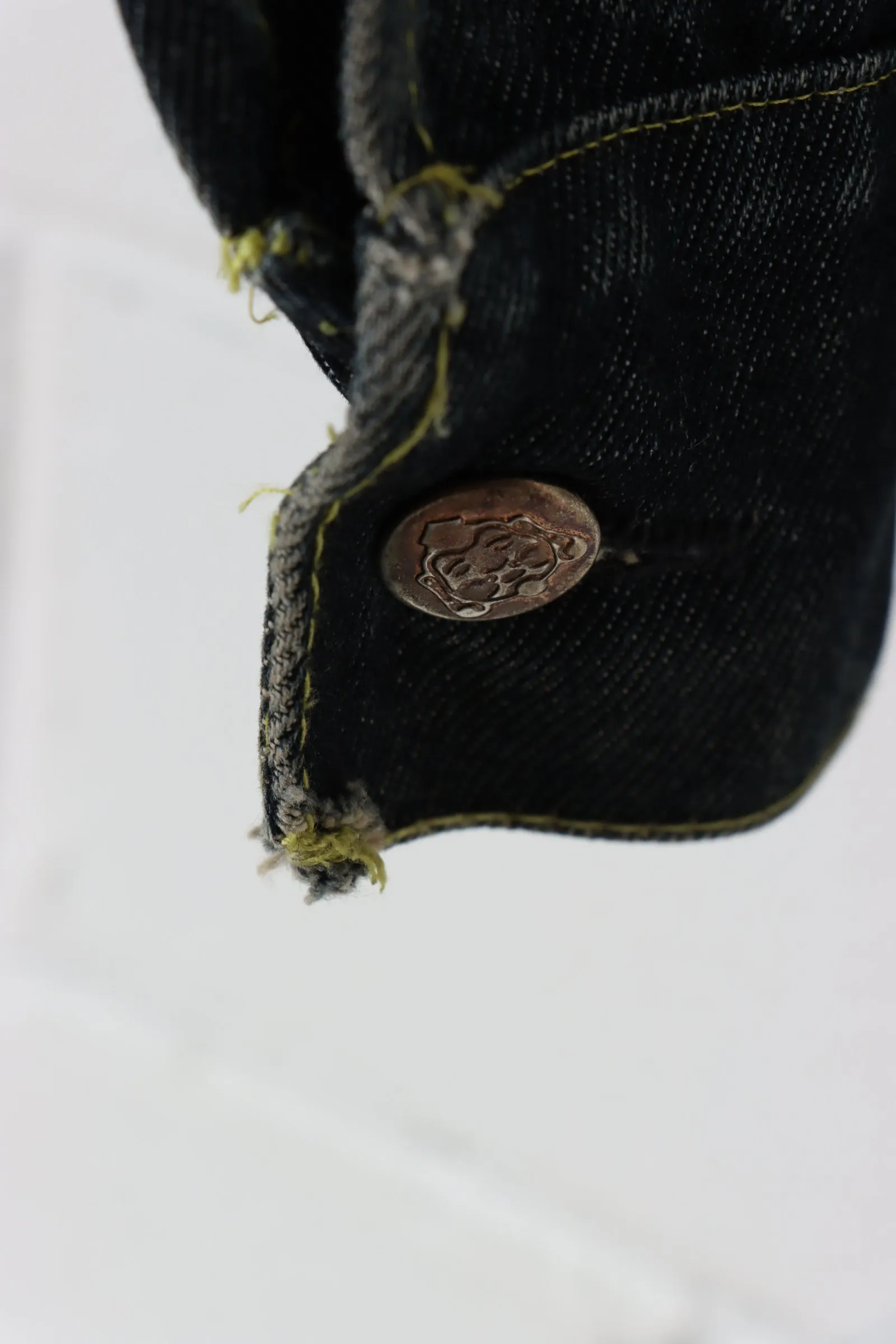EVISU Seagull Embroidered Button Up Denim Jacket (M-L)