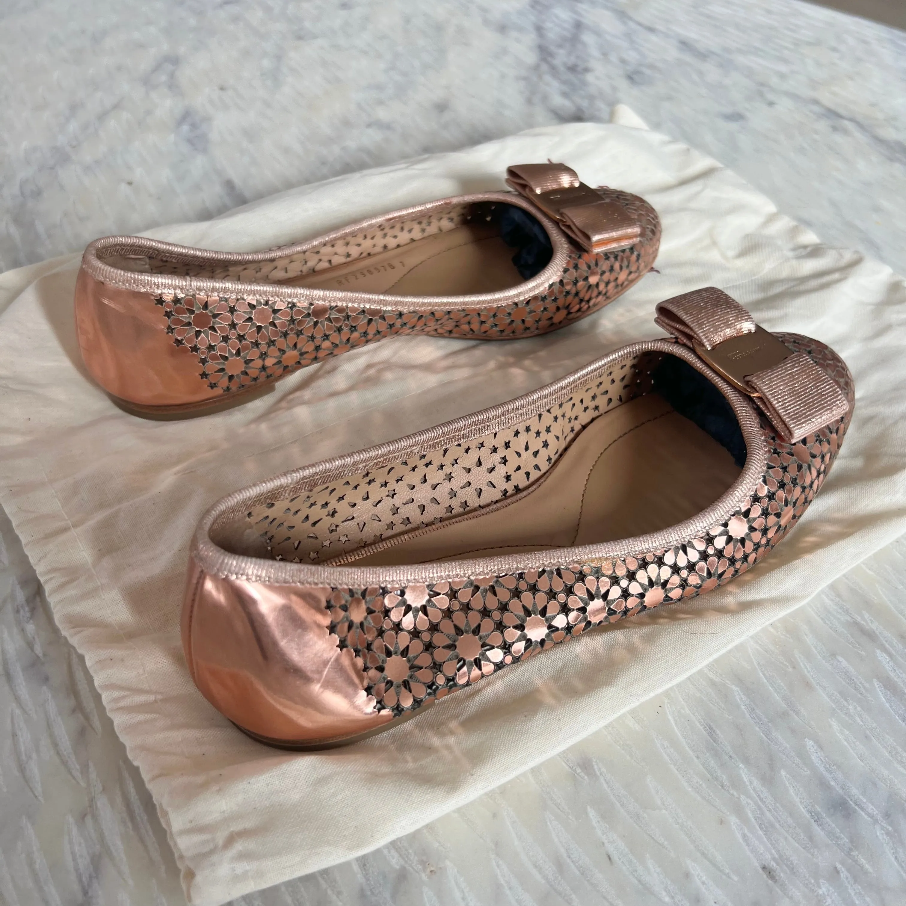 SALVATORE FERRAGAMO
Rose Gold Shelley Leather Flats
