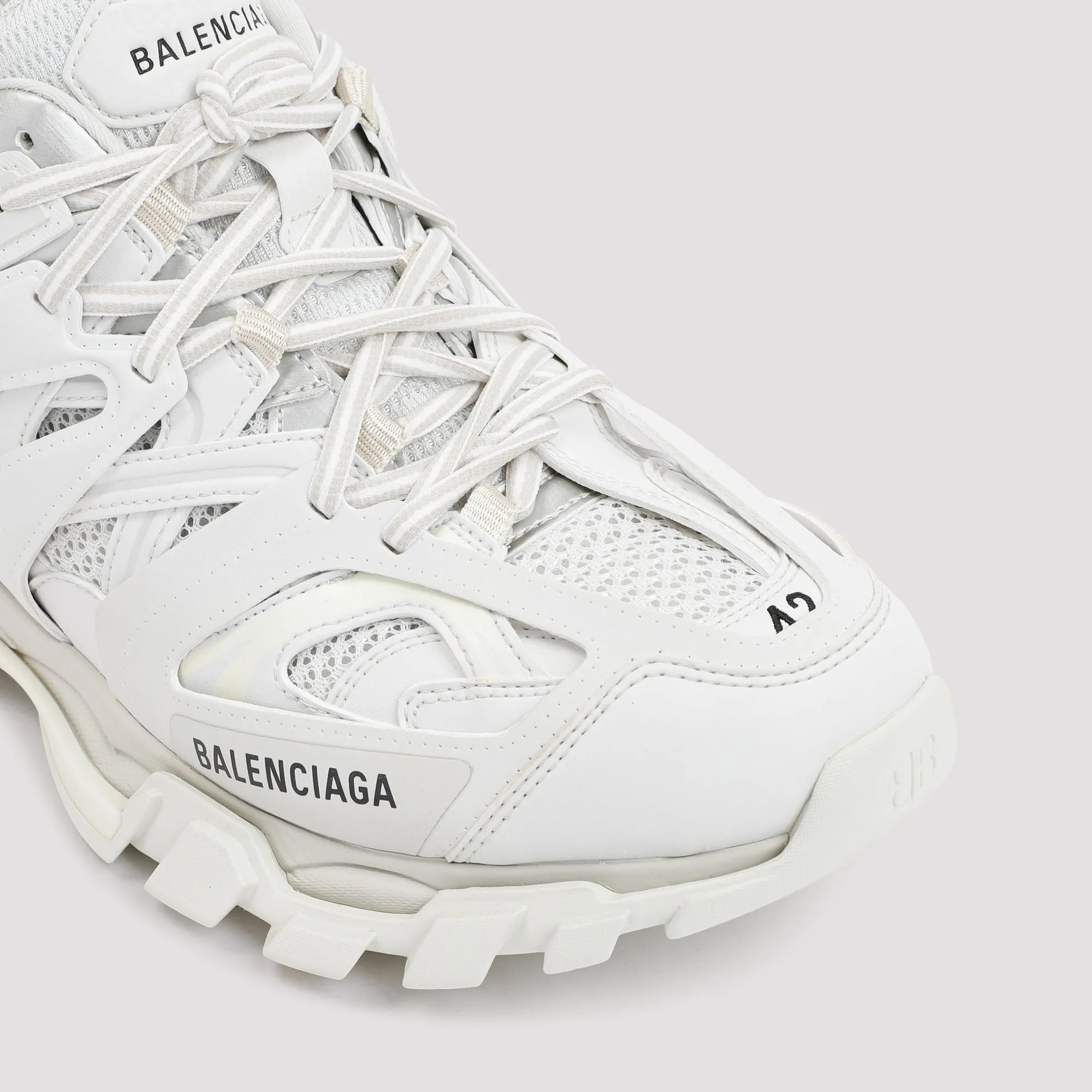 WHITE TRACK LOW SNEAKERS